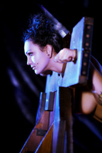 gogna pillory bondage bdsm eva blackhell 1