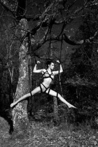 shibari-tuscany-forestshibari bondage fetish rope corde