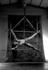 shibari bondage rope suspesion