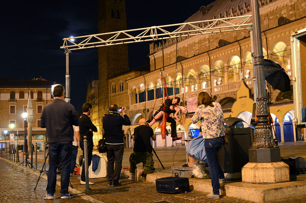 l'Amor sospeso backstage